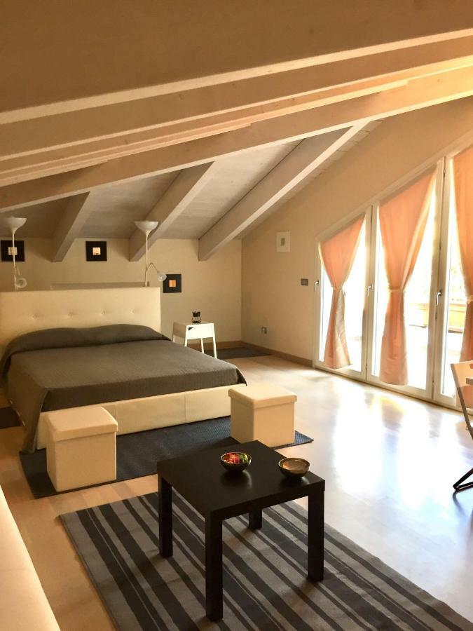 מאנטובה Residenza Virgiliana Suite Con Terrazza-Centro Storico מראה חיצוני תמונה